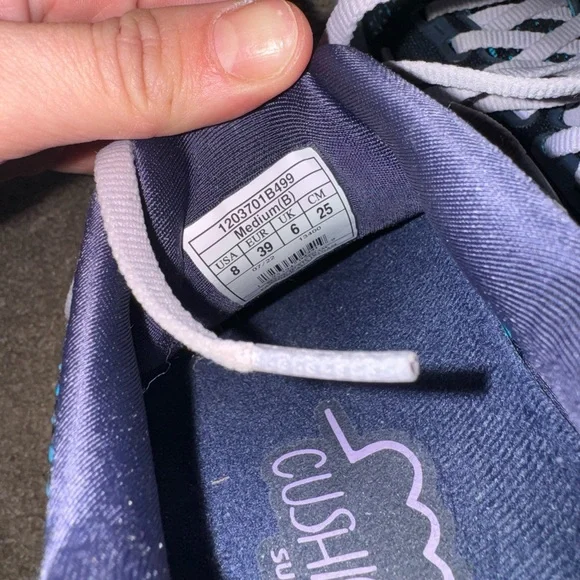 Brooks Women's Running Shoes - Navy and Pink💙 - Picture 6 of 7